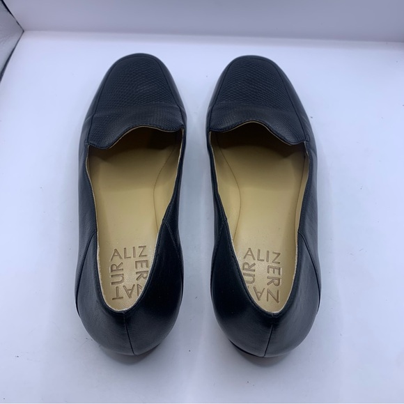 Naturalizer loafers, women's size 6.5M black snake skin detail flats leather - Picture 8 of 9
